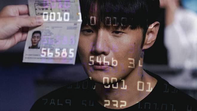 李荣浩新歌《走走》上线，生化人主题MV诠释情感成长