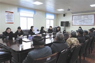 21名农民工笑了