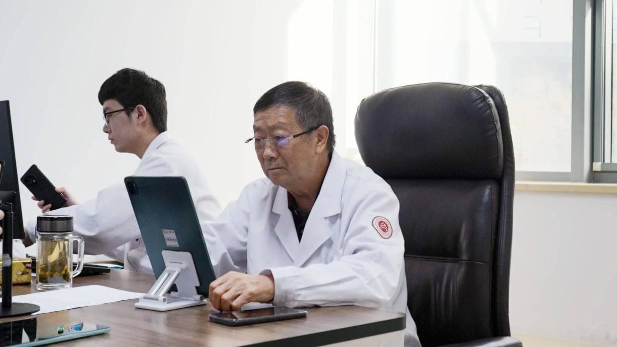 咳嗽有白痰一个多月了怎么办？医生建议这样做