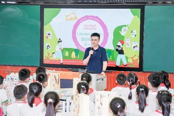 富士instax教育携手多所学校 开展“为地球发声”摄影环保课程