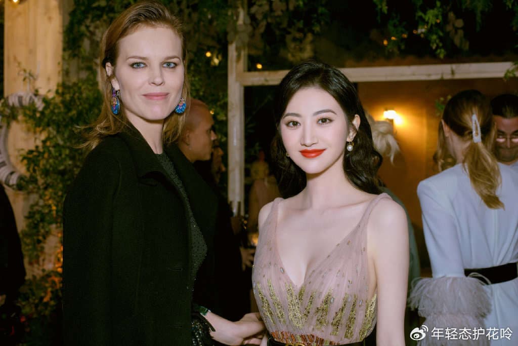 为什么中国人更崇尚白皮肤？白皮肤的好处与坏处？各种安全的美白方法