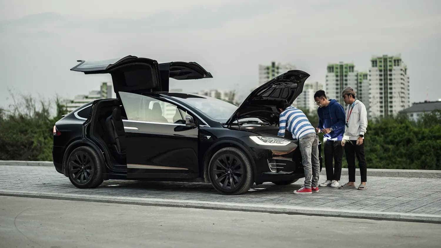 特斯拉车主热议：改装真的能提升性能吗？