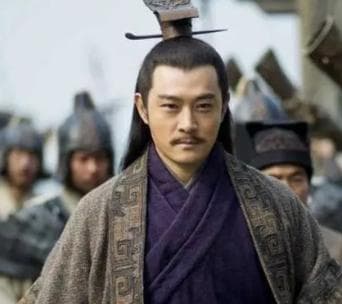 大都督与丞相：官职地位的比较分析