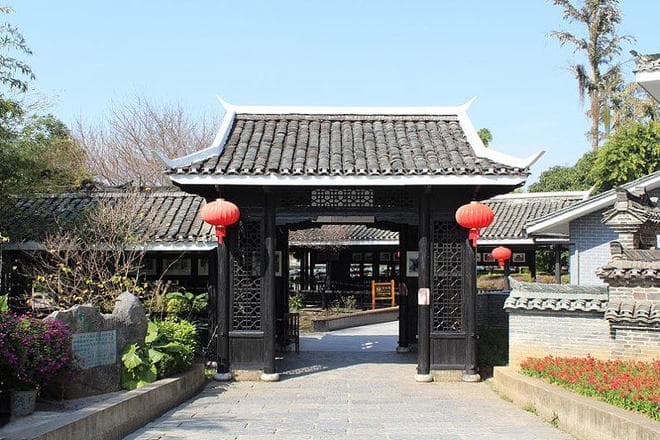 住宅立向新解：以入户门为核心