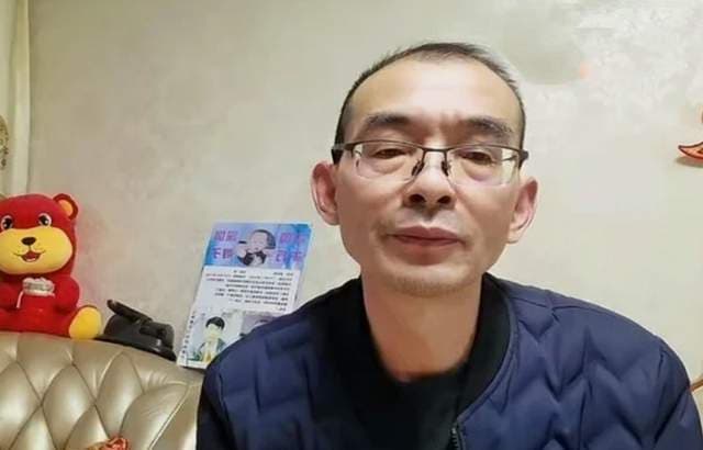 深圳富豪之子谢浩男近照！白白净净好帅气，双一流学校还当过兵