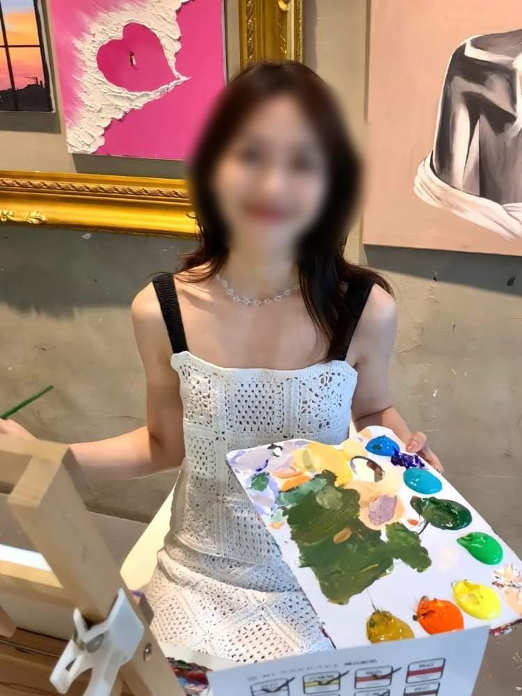 网恋女友竟是“AI生成”，10人团伙一年内诈骗200余万元