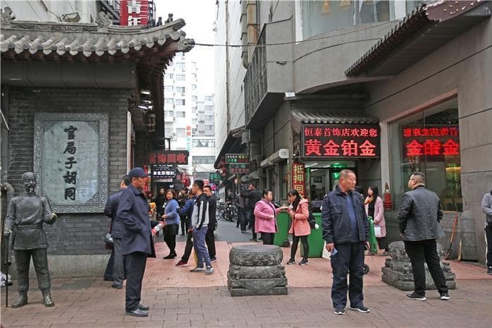 沈阳中街寻觅当地美食：遍地“舶来品”，老字号藏在深巷
