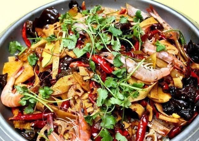 素食盛宴：三鲜饺子的诱惑制作指南