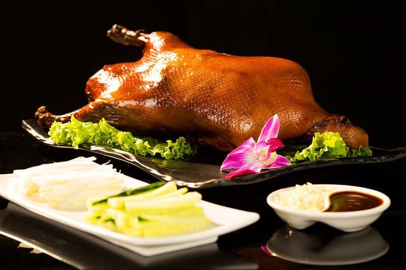 春节消费观察：预制菜风潮刮入北京烤鸭，堂食、礼盒双爆火