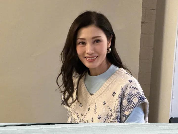 李嘉欣53岁仍引领时尚？解码她的减龄穿搭秘诀