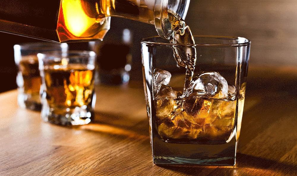 葡萄酒按颜色分类：红、白、玫瑰，三种风味的完美诠释