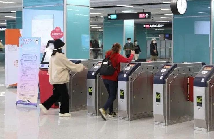 广州地铁：拟试点“闸机常开门”模式！
