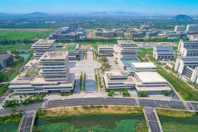 西湖大学：施一公的壮志与现实的交响曲