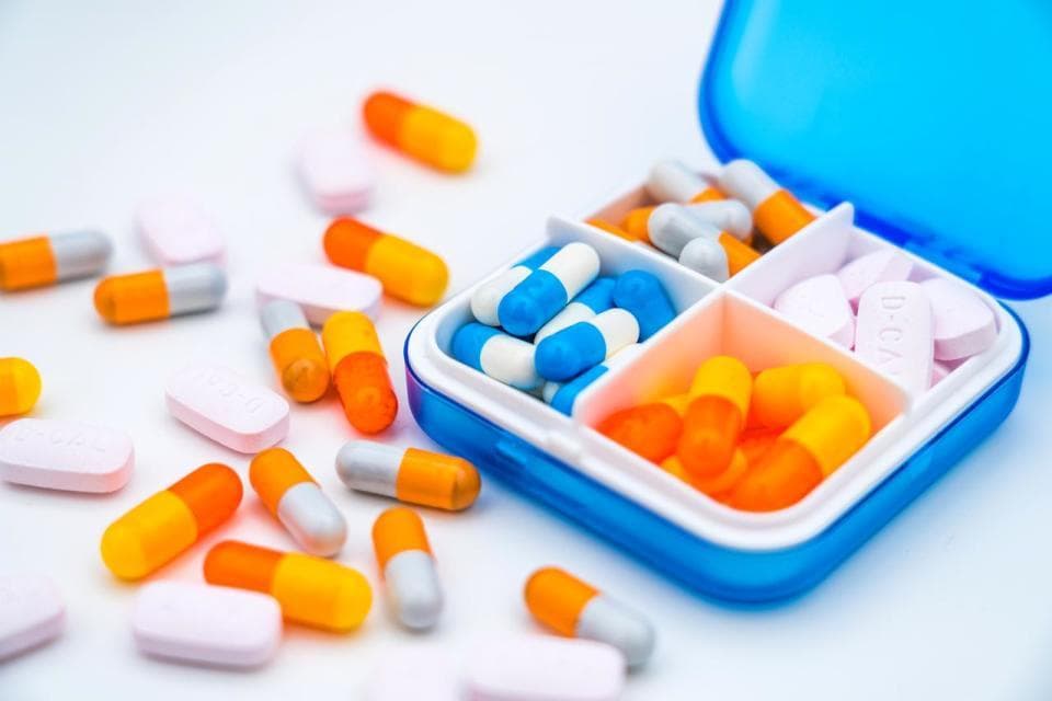 老人多病用药指南：按时按顿标记好，注意存储要求
