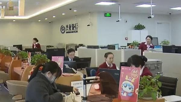 换领新身份证后 如何更新银行卡相关信息？