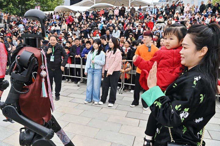 从“广西三月三”看传统节庆激发新活力