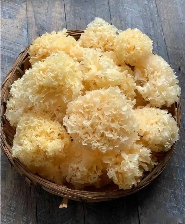 分享银耳的4种家常简单做法家常，甲流期间要常吃，清润去火