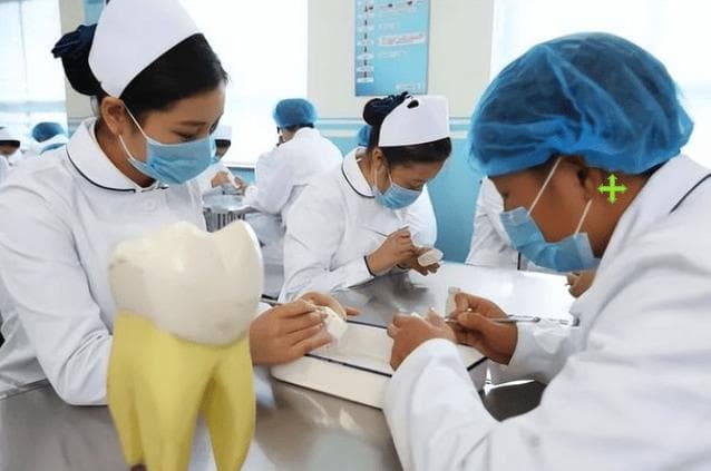 如何通过食疗改善气血不足？