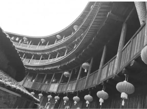 永定土楼：中国传统民居建筑的瑰宝