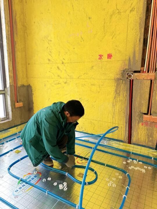 湿冷魔法VS万元账单：南方人装地暖是智商税还是真香？