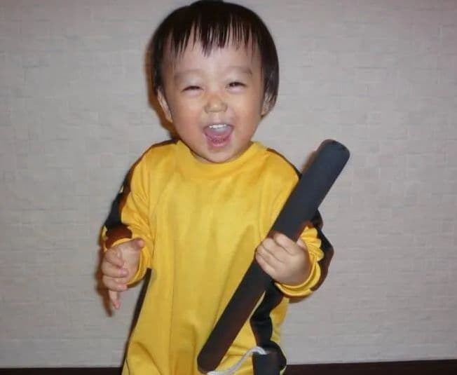 11年前，那个模仿李小龙的日本男孩，现在怎么样了？