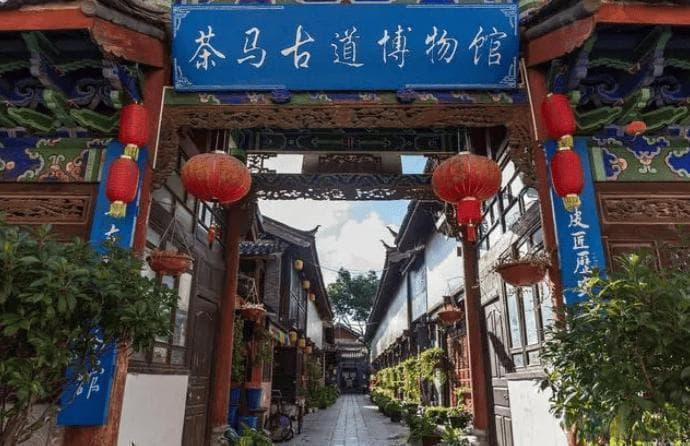 曾记否，束河古镇，悠久的历史和民俗文化