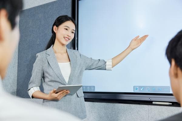 加强执法人员培训考核 提高执法素质和工作效能