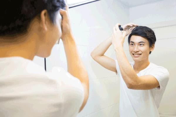 男士发型全攻略：不同场合下的发型搭配指南