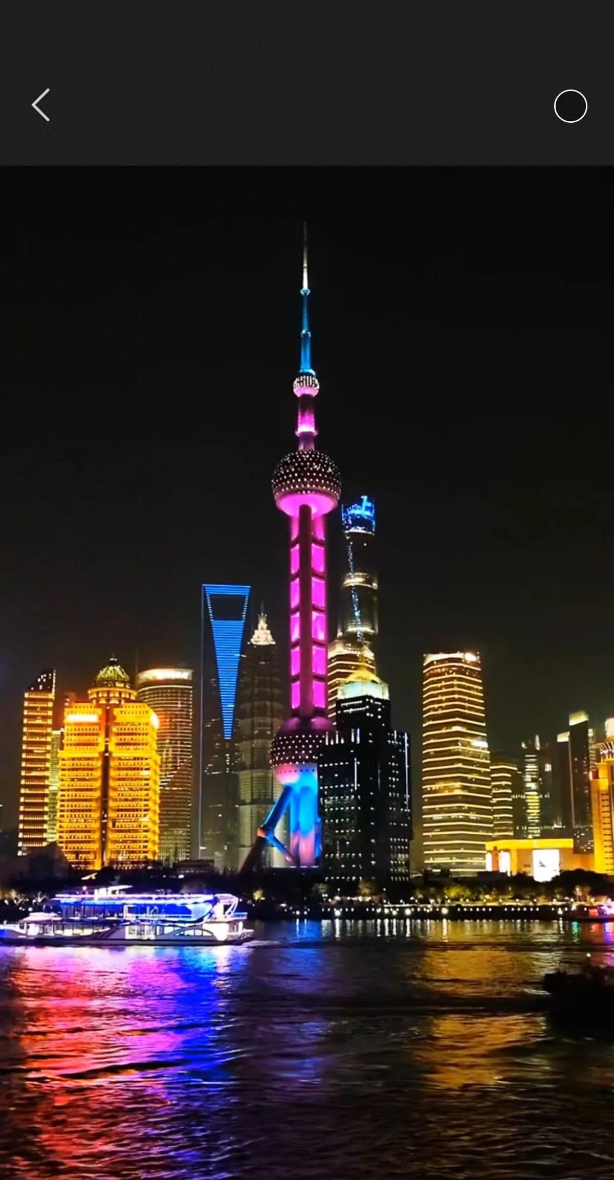 上海：中国的经济中心与国际大都市