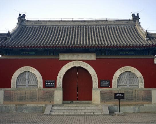 北顶娘娘庙灵异事件：民间信仰与现代解读