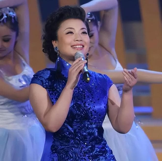 中国最顶级的5位女歌唱家，宋祖英、李谷一，最后一位更当之无愧