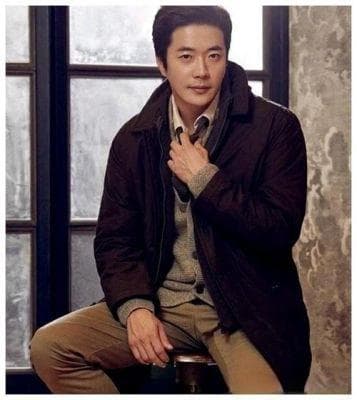 韩国男明星颜值排名：帅气偶像与实力并重