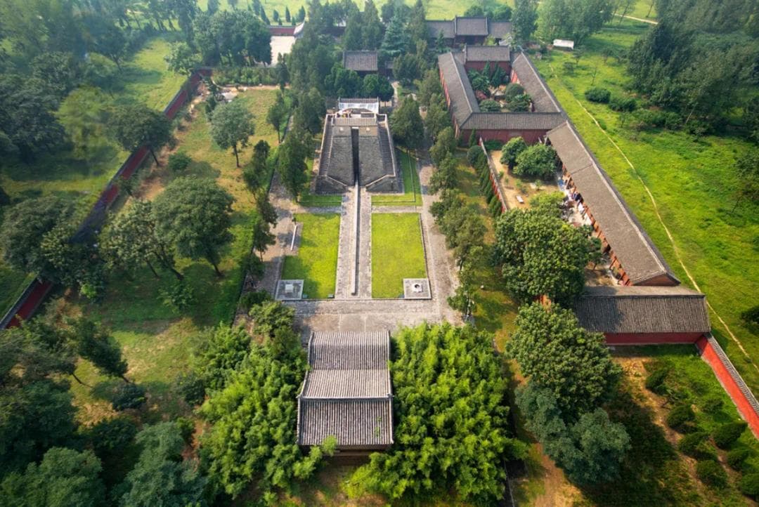 中国最为古老的天文建筑——河南登封观星台