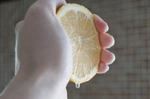 早上喝柠檬汁的好处