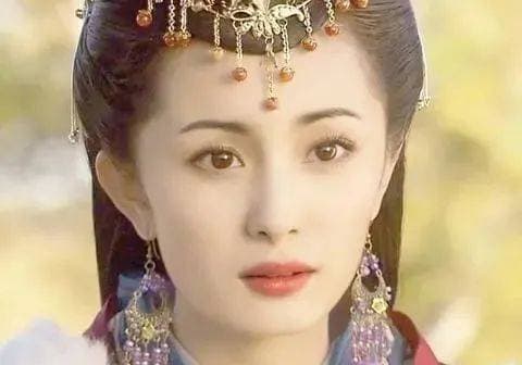 七首咏王昭君的古诗，叹两千年前绝代佳人的愁苦与哀伤