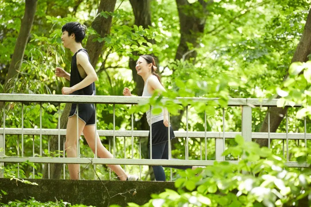 走路和跑步，哪个更延寿，对血管更好？答案令人意外