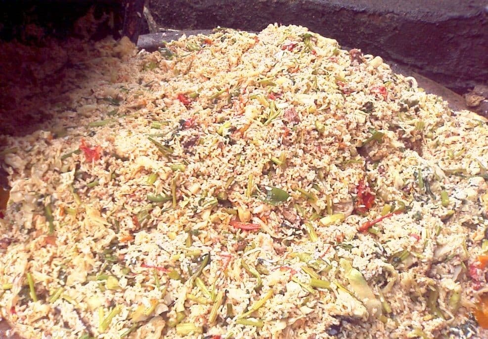 如何将食堂和饭馆的剩饭菜（泔水）转变成优质的家禽饲料