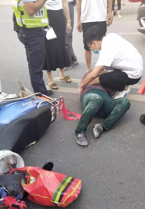 梦见被车撞：生活变革与内心渴望的隐喻