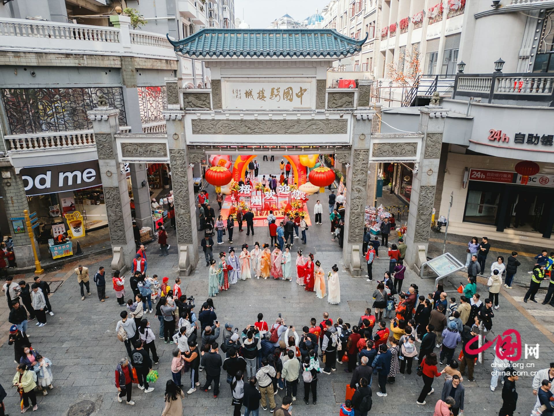 广西梧州：骑楼换新颜，非遗过大年