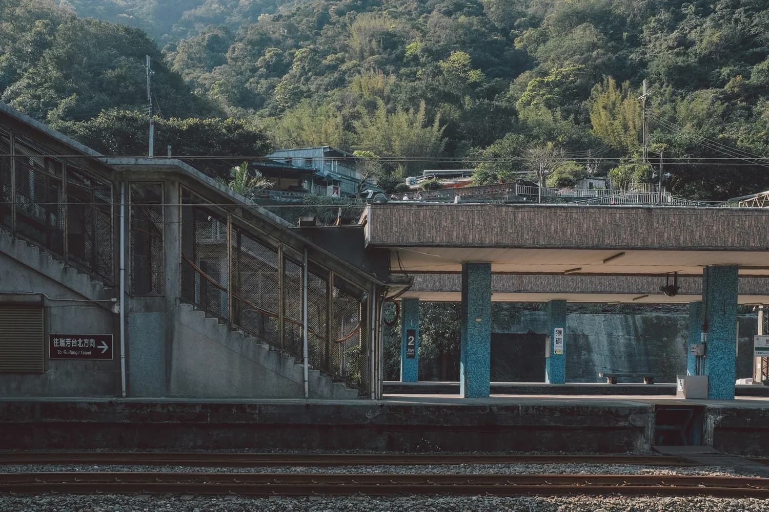 重庆地铁李子坝站推出便民卡，乘客可免费使用卫生间