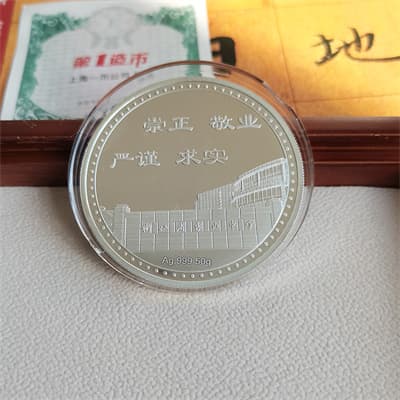 徽章定制图案设计指南：从目标设定到最终呈现