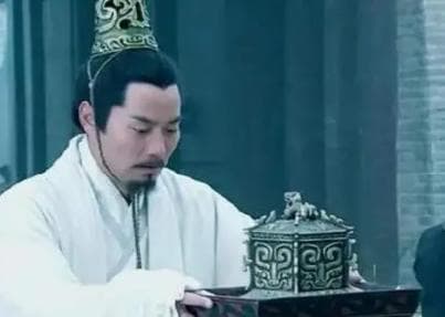 后世如何评价秦王子婴？关于他的身世有哪些猜测？