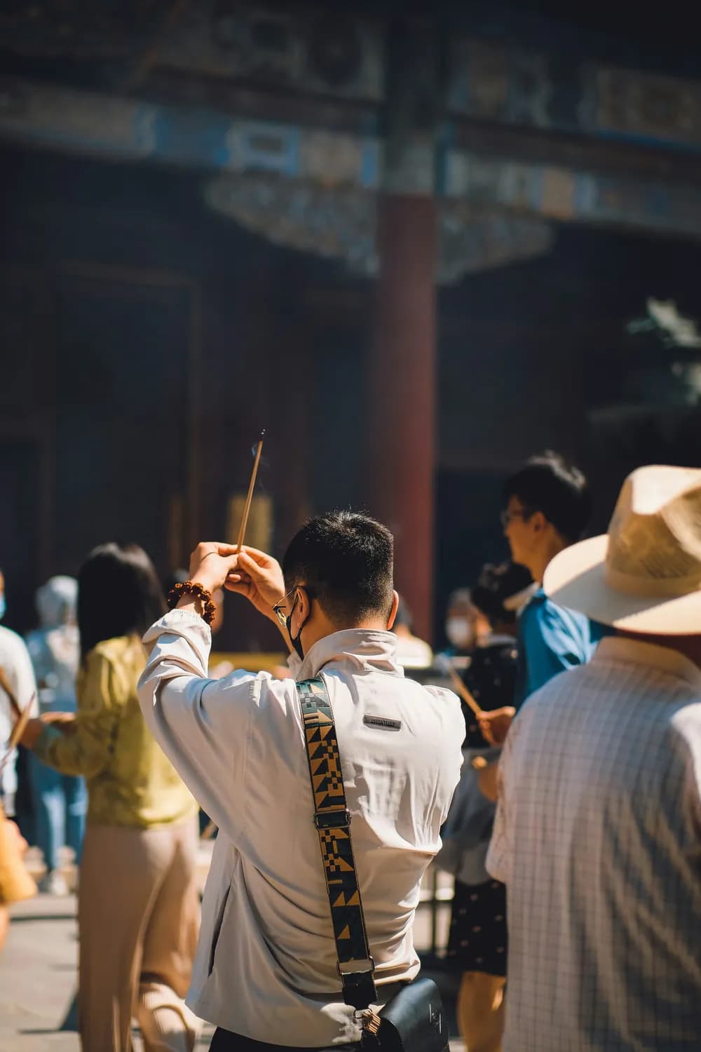 寺庙商业化运营的新玩法：从数字化建设到文创开发