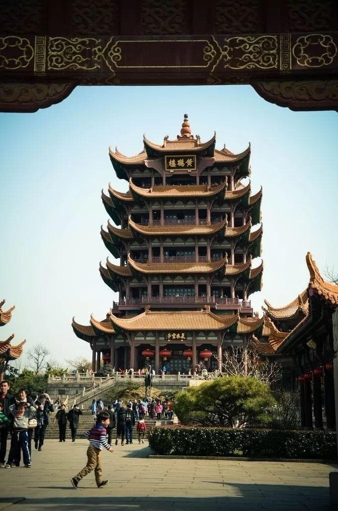 朱一龙同款机位：黄鹤楼拍照攻略