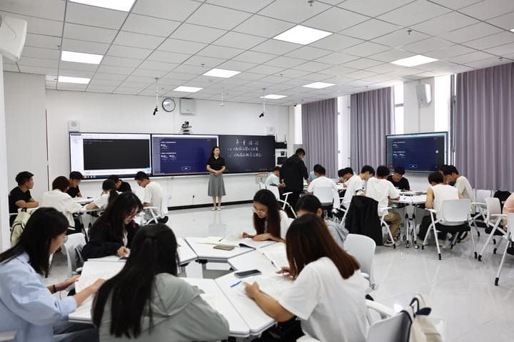 宁夏师范大学全面拥抱AI赋能教育教学