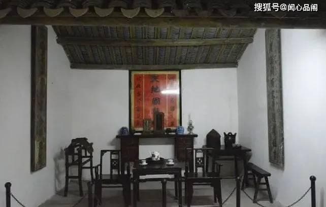 老人说“遗像不能随便放”，父母去世以后，放在什么位置比较合适？看完涨知识