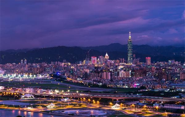 全国多地13路公交车路线时间表汇总
