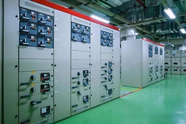 深入解析：进线柜、出线柜等六种配电柜的组成和作用