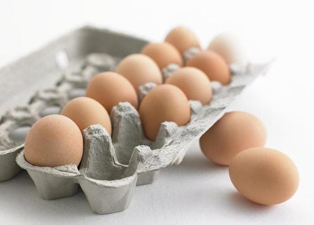 鸡蛋、鸭蛋、鹅蛋、鹌鹑蛋，哪个最营养？医生：这3种蛋最好少食