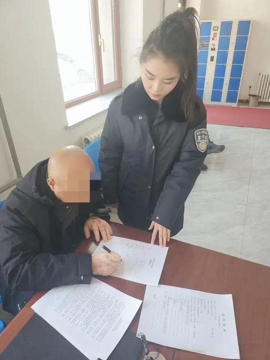 【以案释法】 爷爷申请撤销生母对孩子的监护权？法院如何判决！
